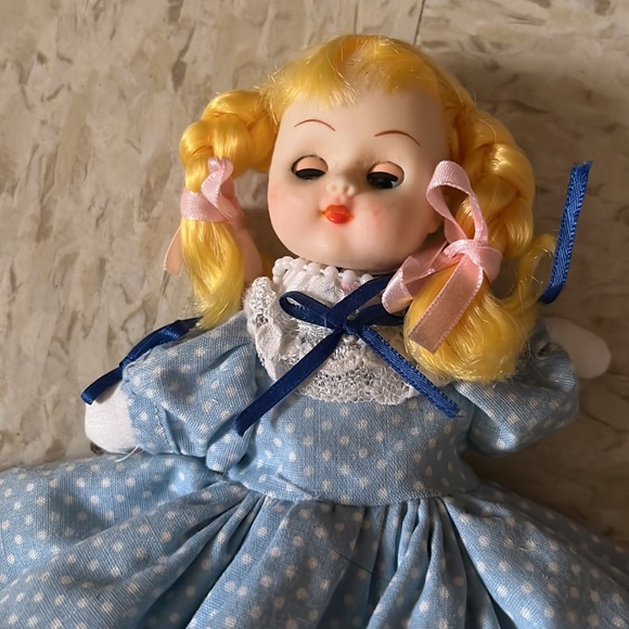 Two Simple Country Pleasures Dolls - Picture 3 of 10